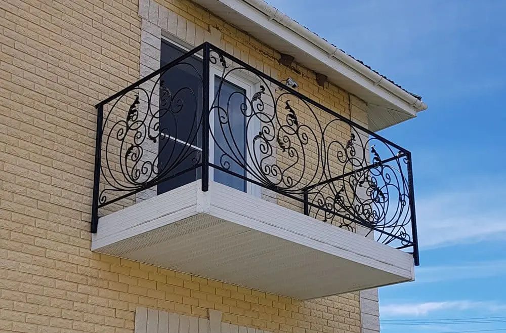 Прямой балкон