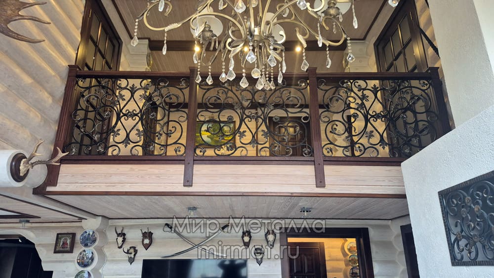 Ограждения с деревянными столбами