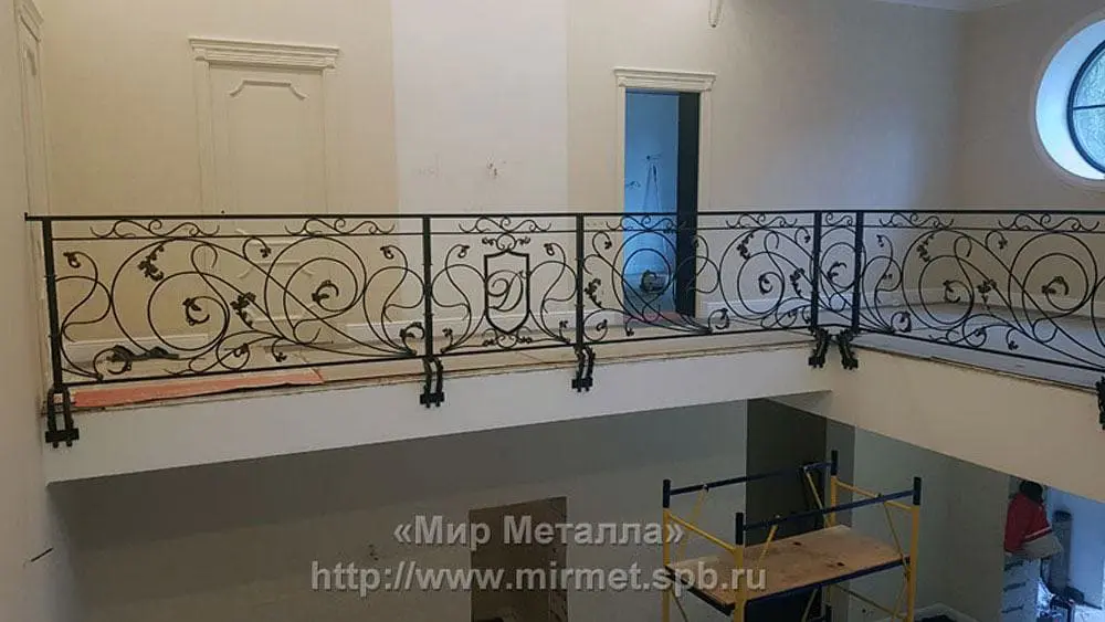 Кованые ограждения в частном доме